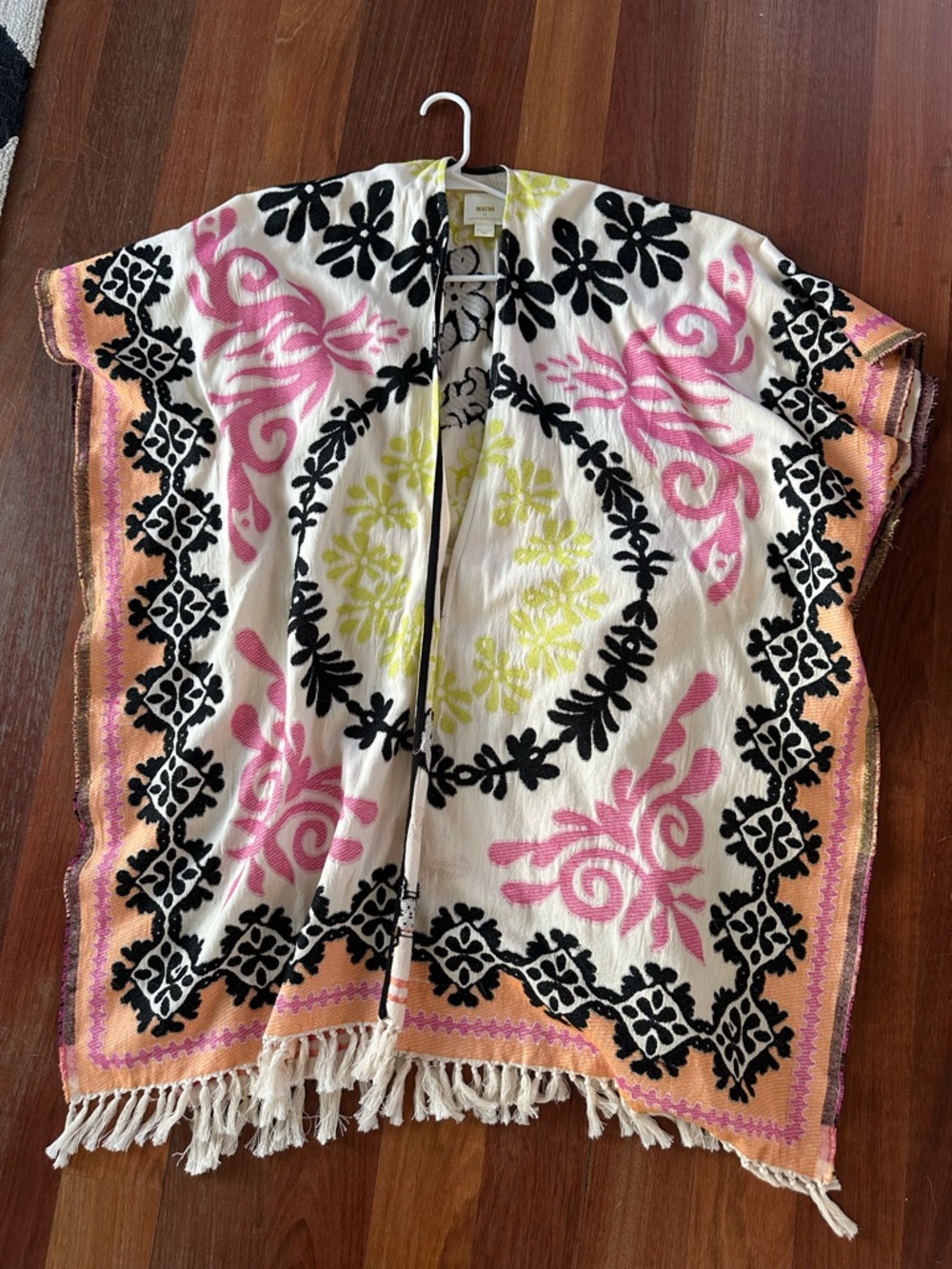 Maeve by Anthropologie multicolor kimono. Embroidered Floral Fringe  Cardigan